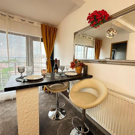 The Royal - Studio With Balcony & Panoramic View Craiova Exterior photo