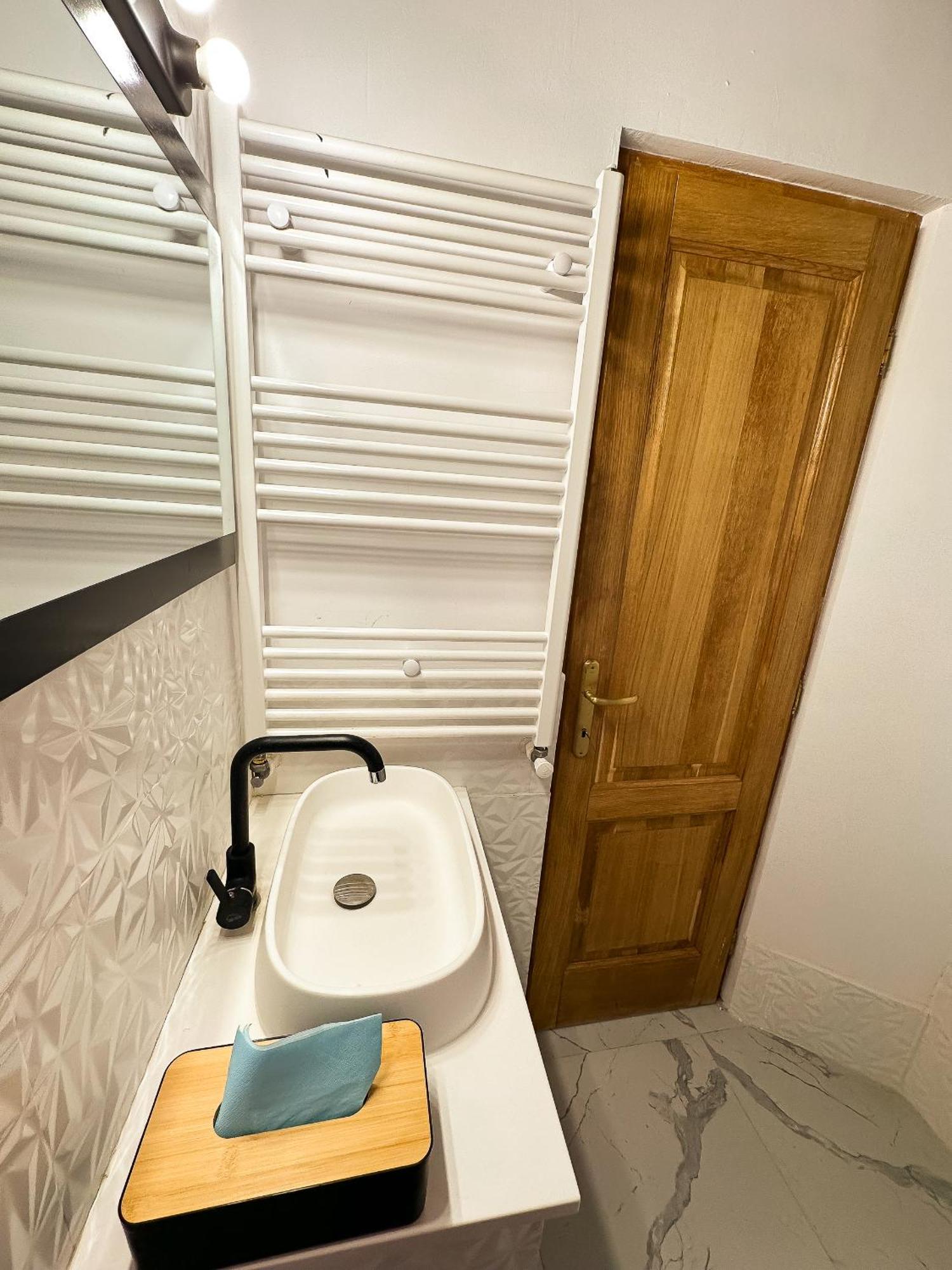 The Royal - Studio With Balcony & Panoramic View Craiova Exterior photo